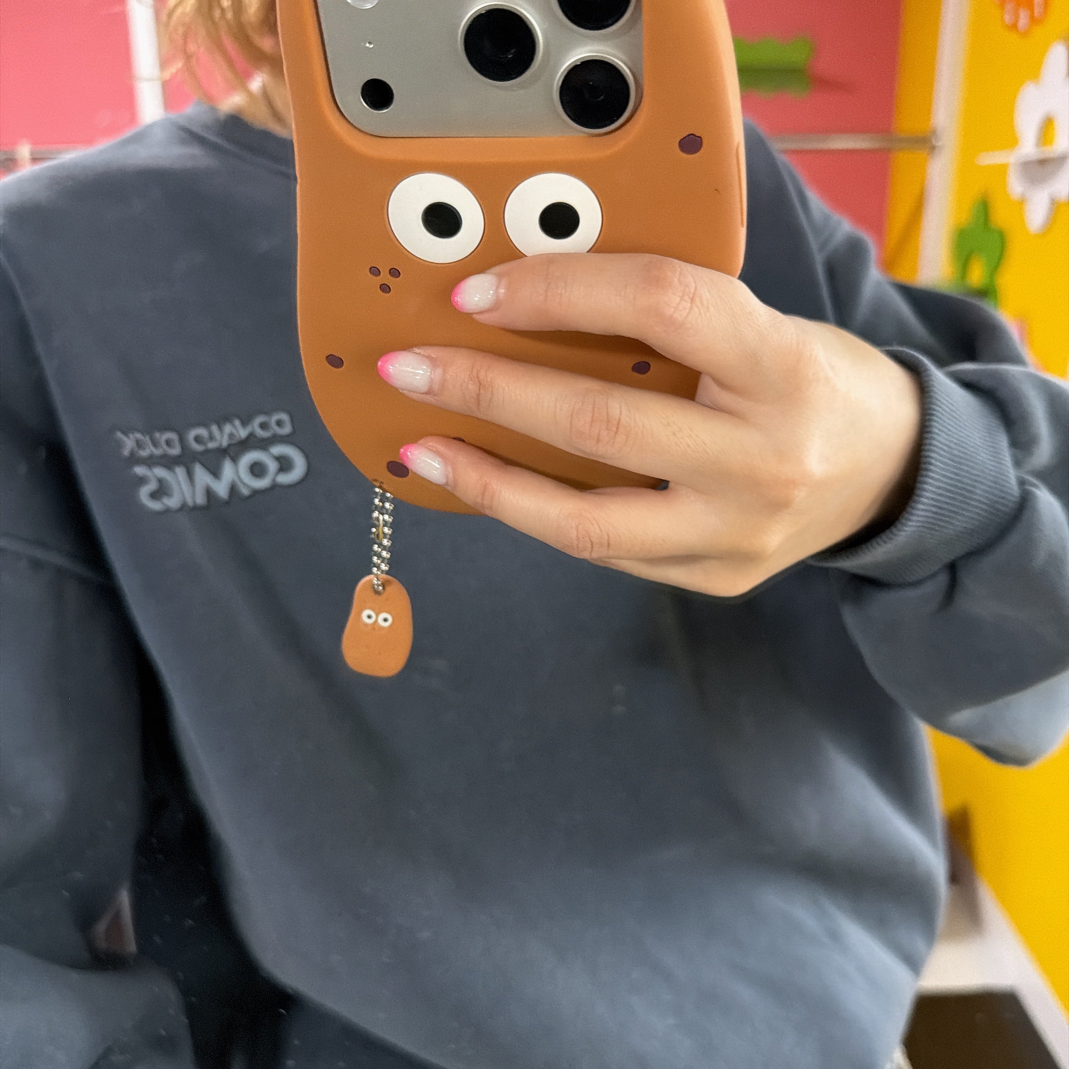 ※予約※4種類 DISNEYポスターピグメントスウェット 1月下旬〜2月上旬の出荷予定