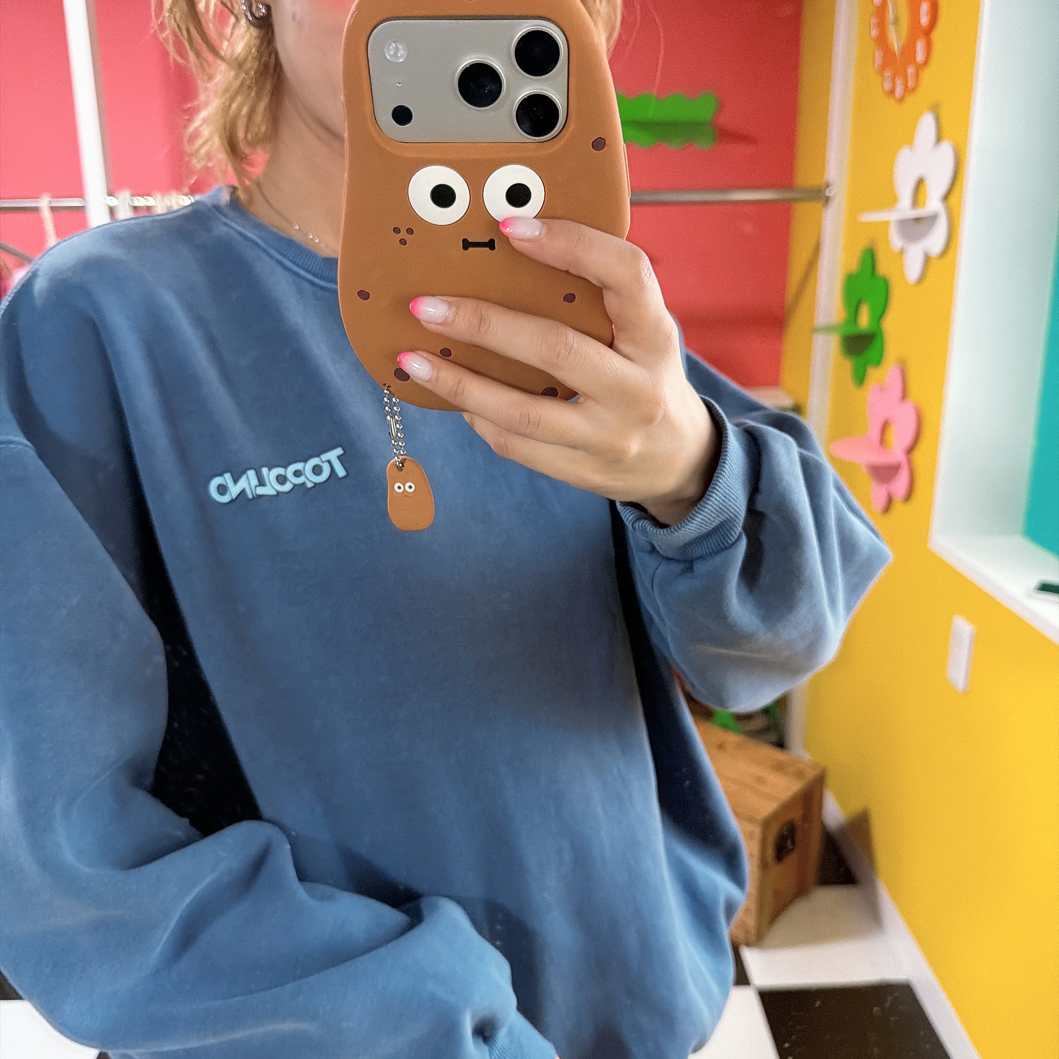 ※予約※4種類 DISNEYポスターピグメントスウェット 1月下旬〜2月上旬の出荷予定