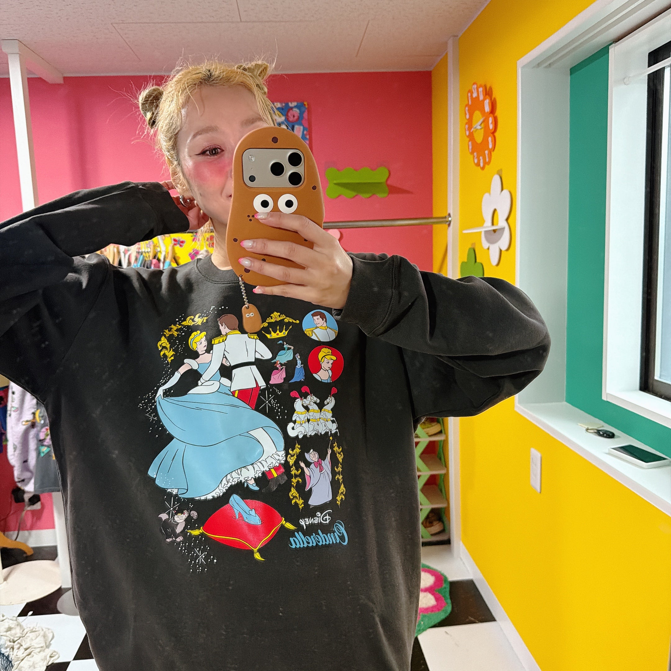 ※予約※2種類 NOSTALGICA DISNEY シンデレラ&白雪姫レトロスウェット  2月中の出荷予定