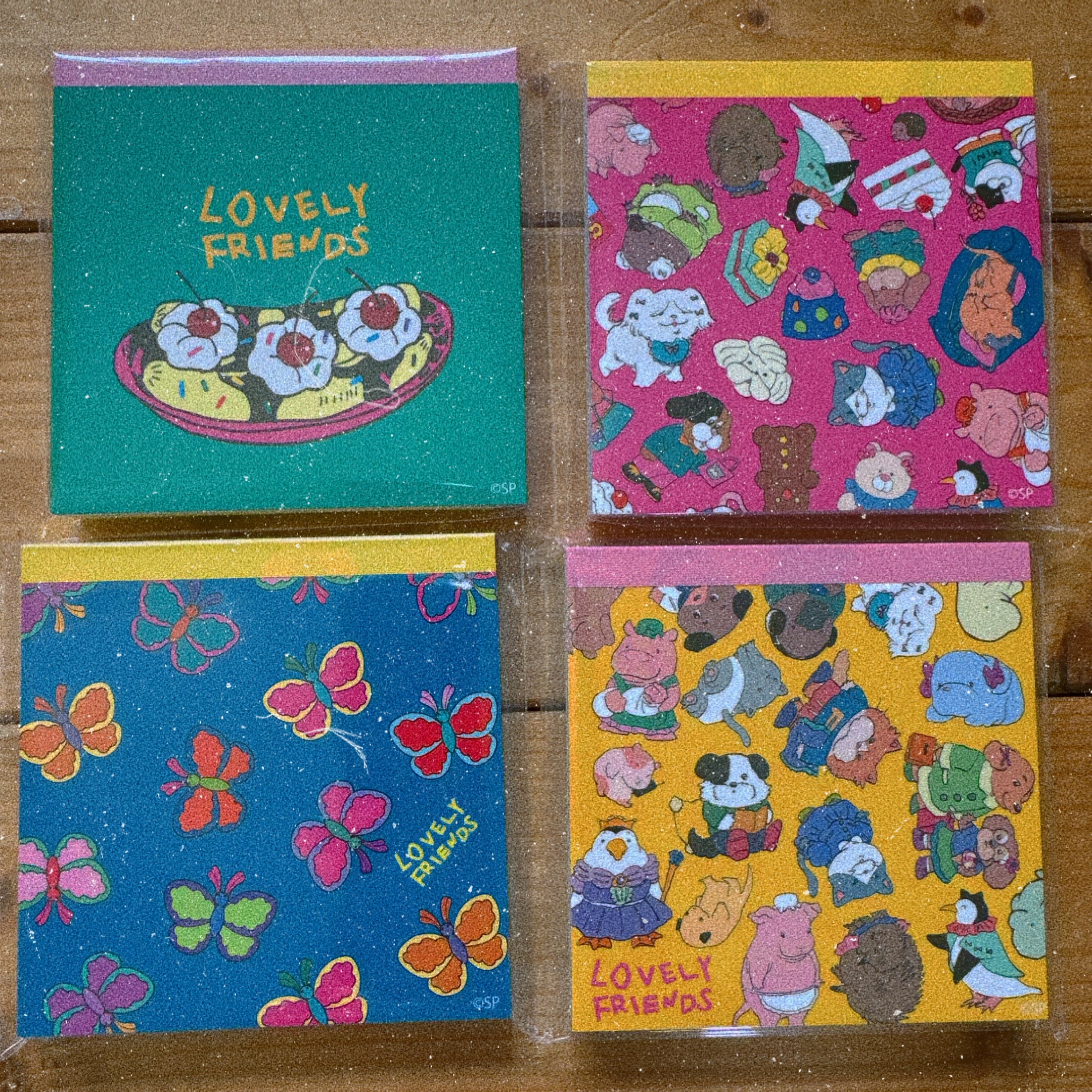 Available now! 4 types of LOVELY FRIENDS memo pads. Ships in 2-3 business days.