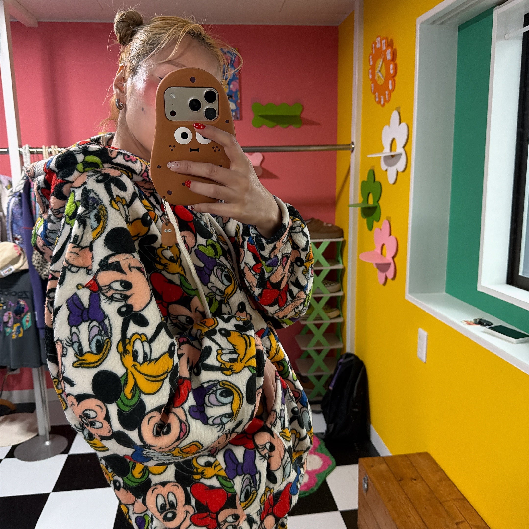 ※予約※セットアップ可 ミッキーフレンズ総柄フリースパーカー&フリースパンツ 2月中の出荷予定