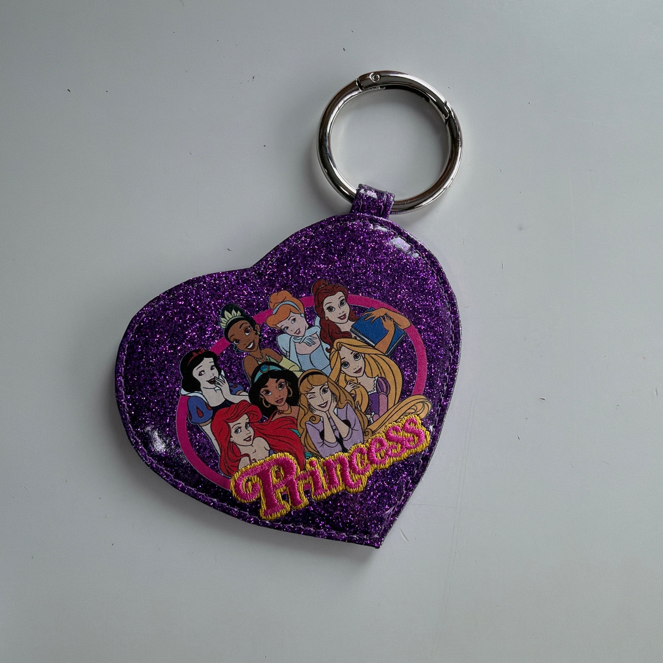 ※予約※ DISNEY NOSTALGICA プリンセス ミラーキーチェーン 8月下旬〜9月上旬ごろのお届け予定