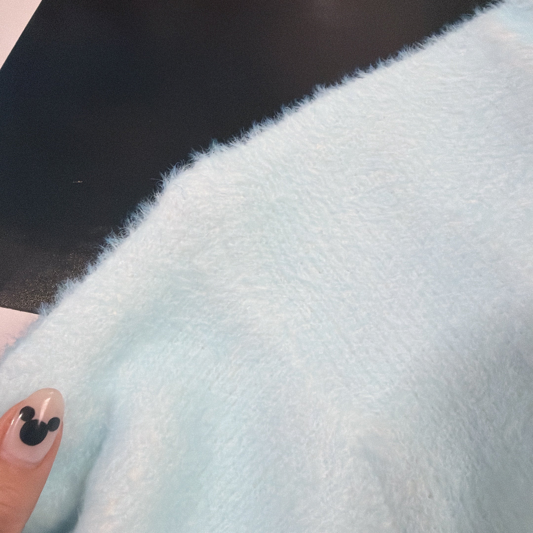 ※予約※ミッキーミニーバイカラービッグニット 2月下旬ごろのお届け予定