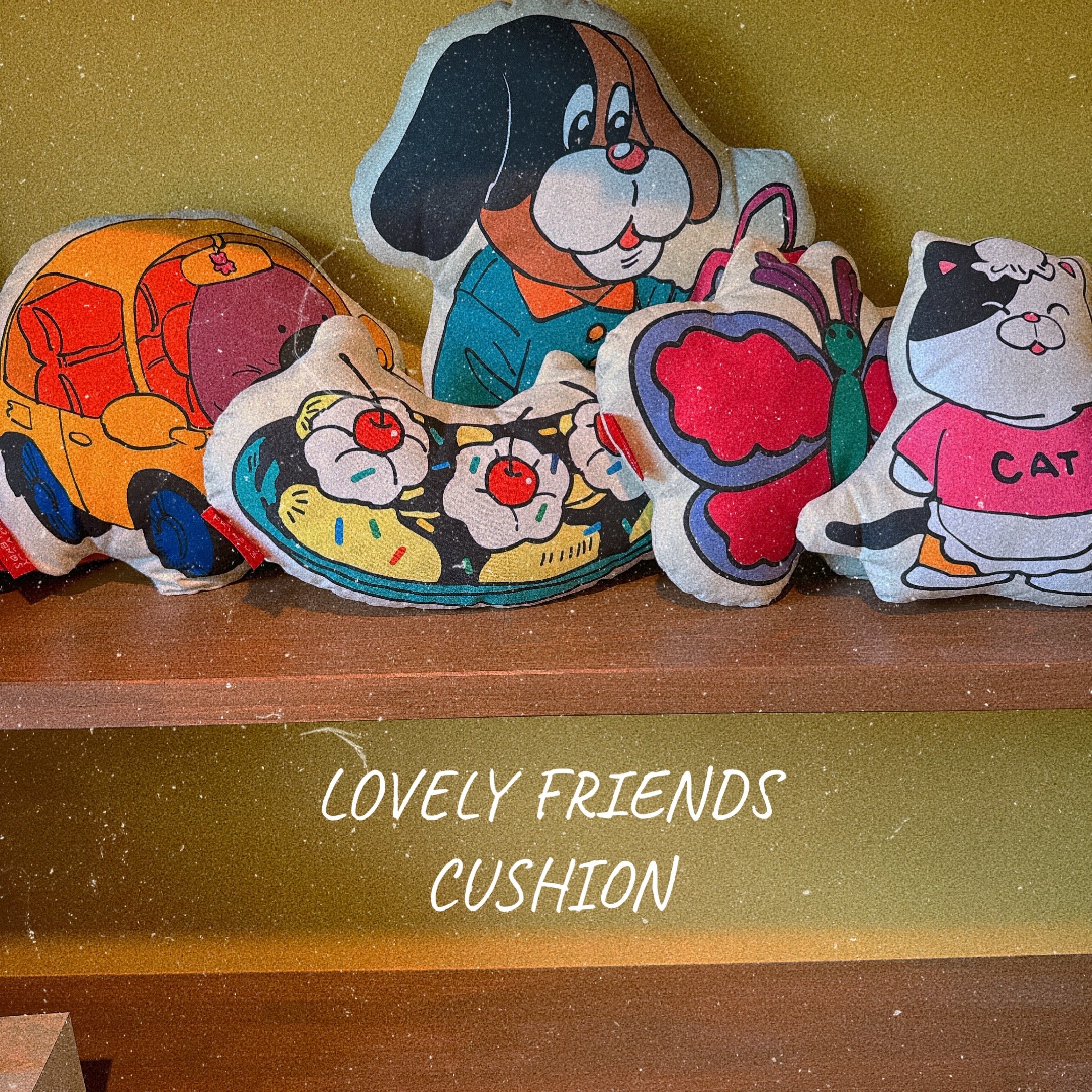 即納 NEW!LOVELY FRIENDS 5種類 ダイカットクッション 1〜2営業日で発送可能